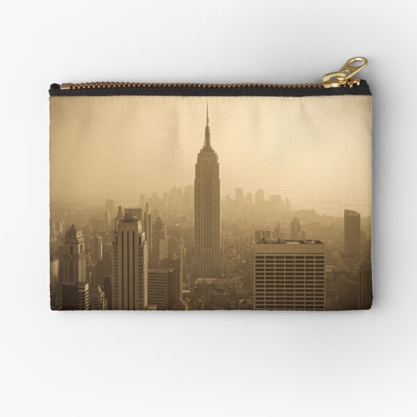 Empire State Building and Manhattan Skyline (Alan Copson ©) Zipper Pouch