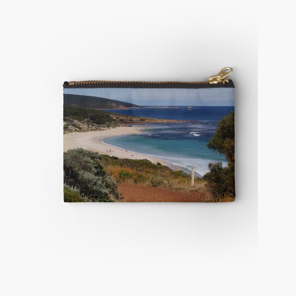 Item preview, la guardería para la mayoría de los mejores surfistas de nuestro estado y uno de nuestros lugares favoritos. Esto está en la costa del Océano Índico, a unos 320 km al suroeste de Perth designed and sold by georgieboy98.