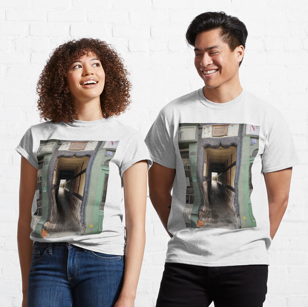 Artikel-Vorschau von Classic T-Shirt, designt und verkauft von Gourmetkater.
