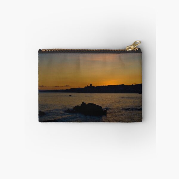 Aperçu de l'œuvre Acicastello at sunset créée et vendue par Andrea Rapisarda.