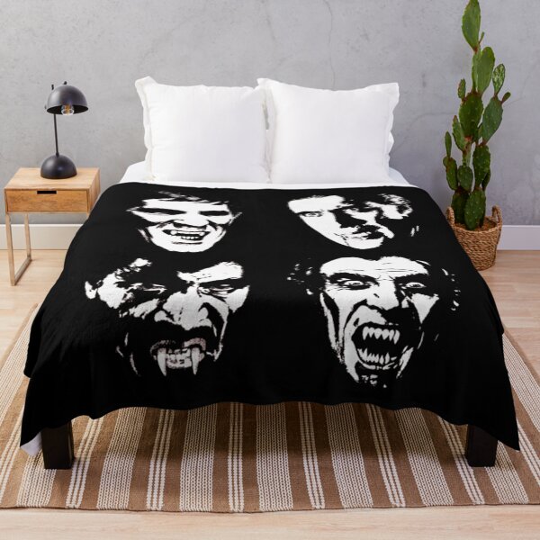 Aperçu de l'œuvre T-shirt VampiresVampires des années 70 créée et vendue par KitaBoya.