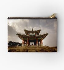 On the Peak Studio Pouch
