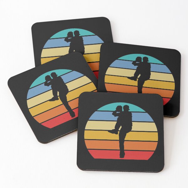 Artikelvorschau, Baseball Pitcher Retro Silhouette entworfen und verkauft von playloud.