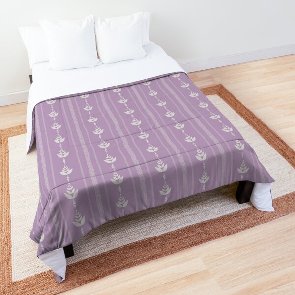 Bright pink vintage striped victorian style retro seamless wallpaper with ornaments Comforter