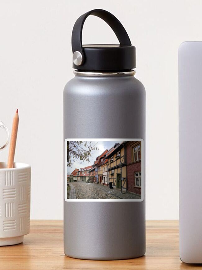 Thumbnail 1 von 3, Sticker, Fachwerk in Quedlinburg designt und verkauft von Gourmetkater.