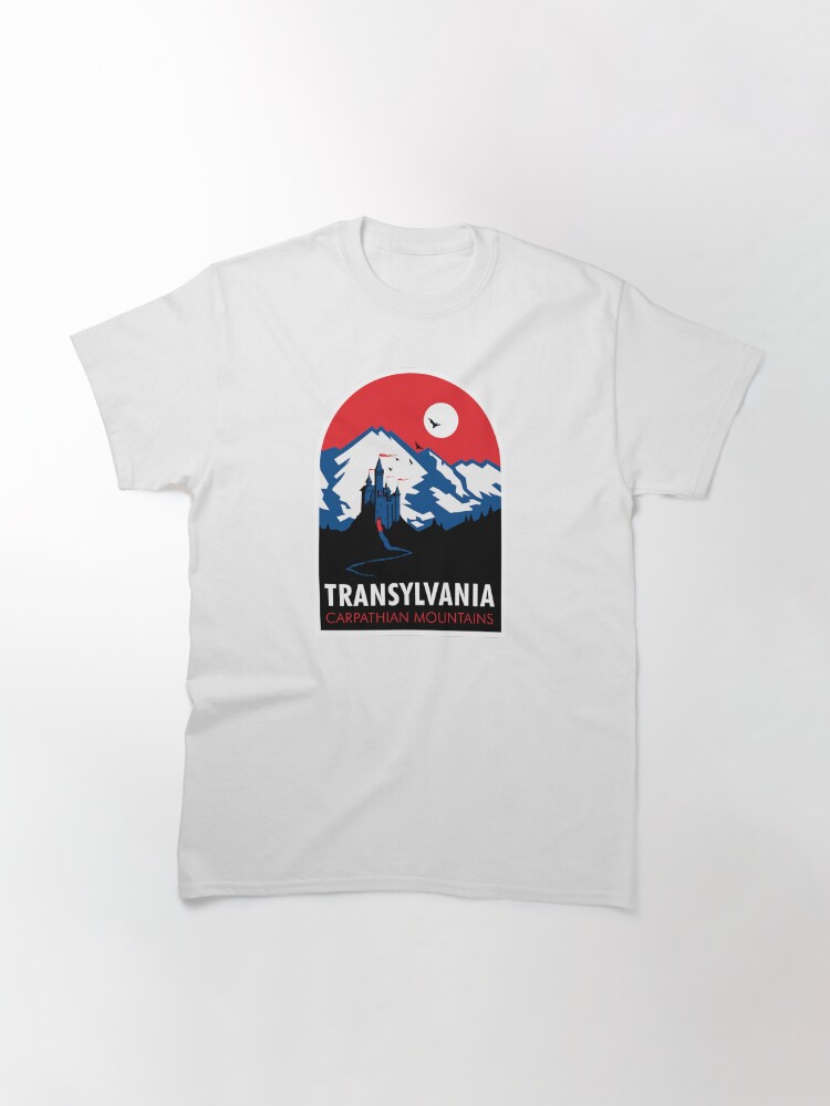 Imagen 3 de 7, Camiseta clásica con la obra Póster de viaje de Drácula - Transilvania, diseñada y vendida por OtterSquad.