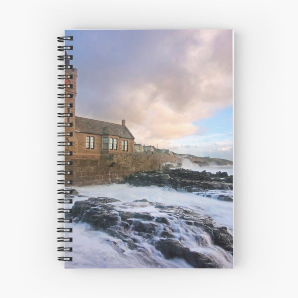 Artikelvorschau, Porthleven, Cornwall entworfen und verkauft von Andrew Hocking.