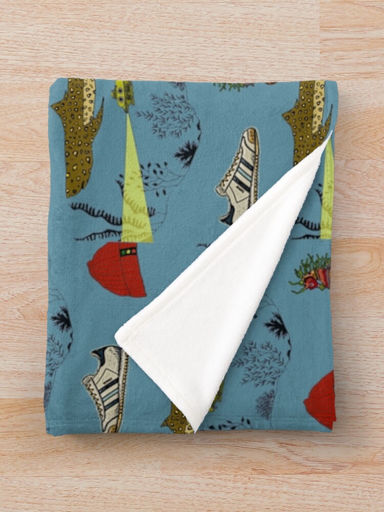 Imagen 3 de 6, Manta con la obra Equipo Zissou - El patrón Life Aquatic, diseñada y vendida por jenkwilson.