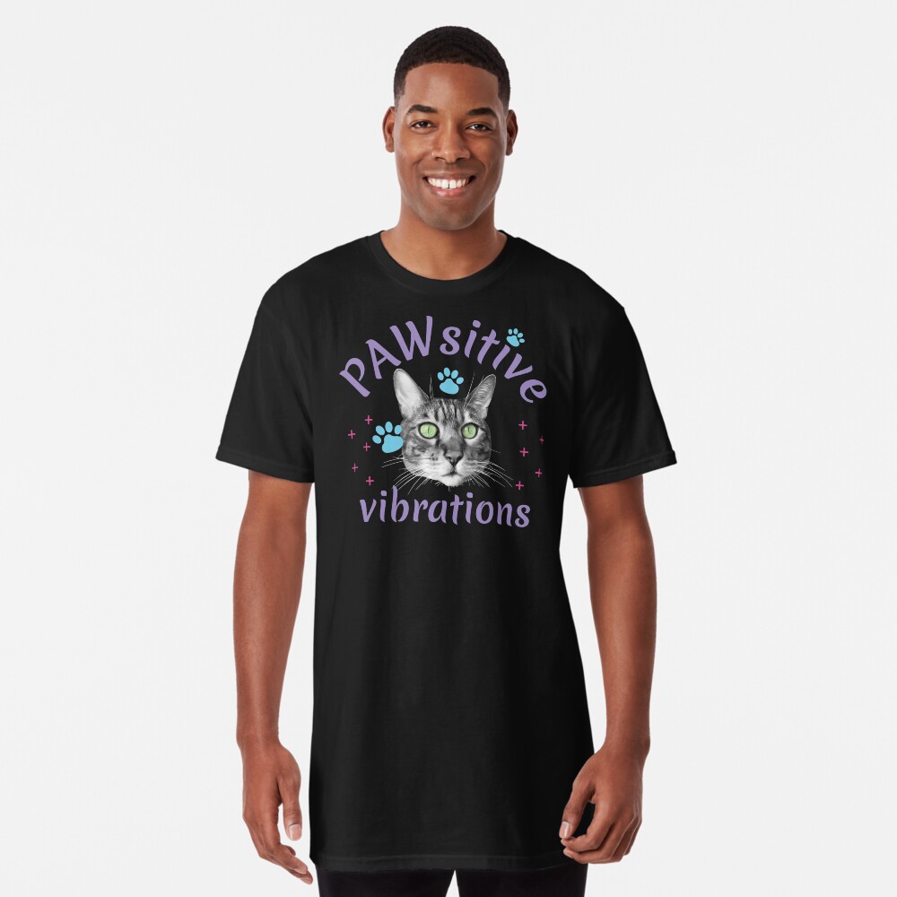 Aperçu de l'œuvre T-shirt long créée et vendue par courbebleue.