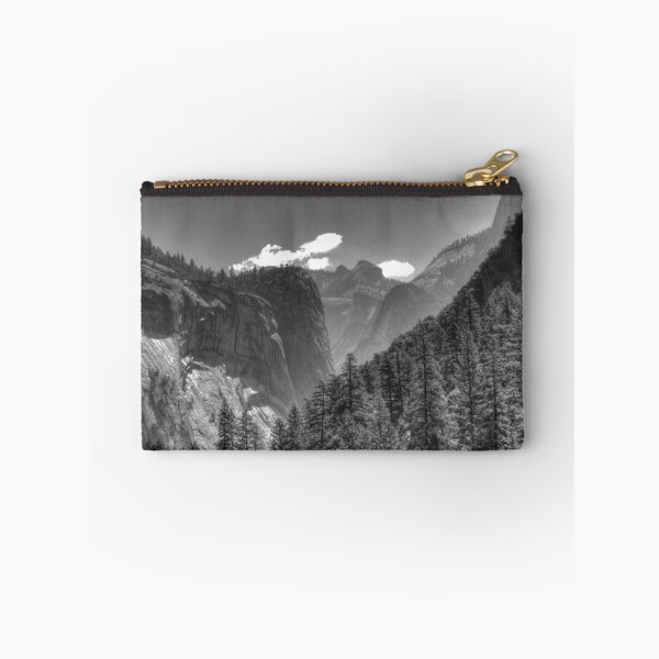 Aperçu de l'œuvre  Californie

Nikon P80

* Disponible en tant que "Calendrier": http: //www.redbubble.com/people/snlunde/calendars/3321632-1-yosemite-national-park*
! http: //images-3.redbubble.net/img/calendars/page: 0 / produit: calendrier / taille: moyen / vue: ap créée et vendue par Shaina Haynes.