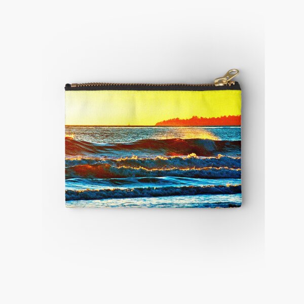 Aperçu de l'œuvre Summerland Beach Waves créée et vendue par Lexi.