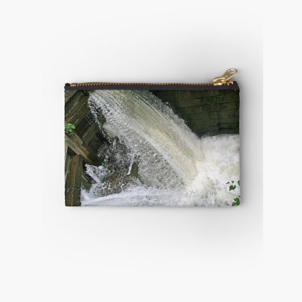 Artikelvorschau, Rushing Water entworfen und verkauft von Cora Wandel.