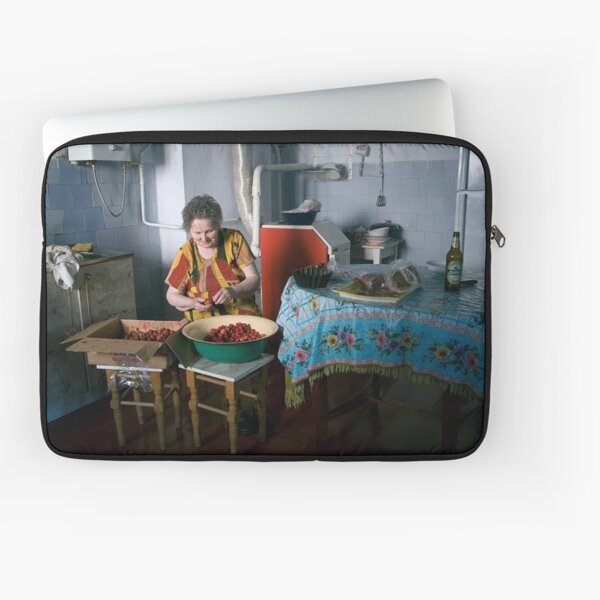 Cleaning Strawberries Laptop Sleeve