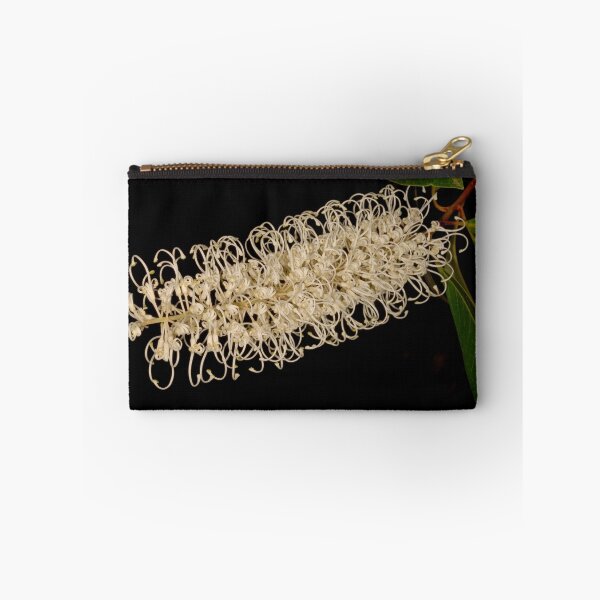 Artikelvorschau, Ivory Curl Flower entworfen und verkauft von MareeDavy.