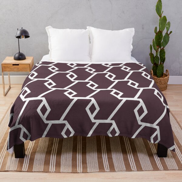 Artikelvorschau, Dark Purple and White Geometric Diamond Pattern Pairs Sherwin Williams 2022 Popular Color Blackberry SW 7577 entworfen und verkauft von ColorOfTheYears.
