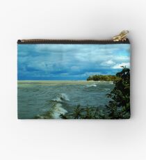 100409-260 Studio Pouch