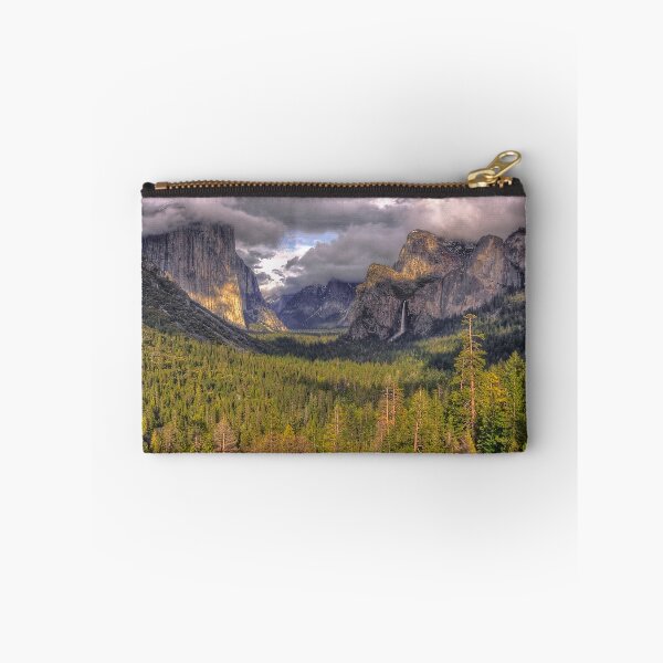 Artikelvorschau, Yosemite Valley vom Tunnelblick entworfen und verkauft von Justin Baer.