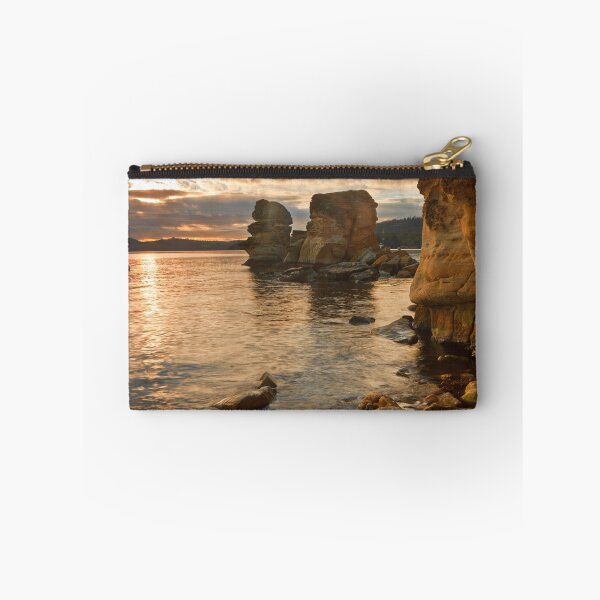 Item preview, Snug Cliffs designed and sold by Chris Cobern.