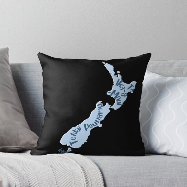 Artikelvorschau, Aotearoa Neuseeland - 3 größte Inseln in Te Reo Māori entworfen und verkauft von CreateShape.