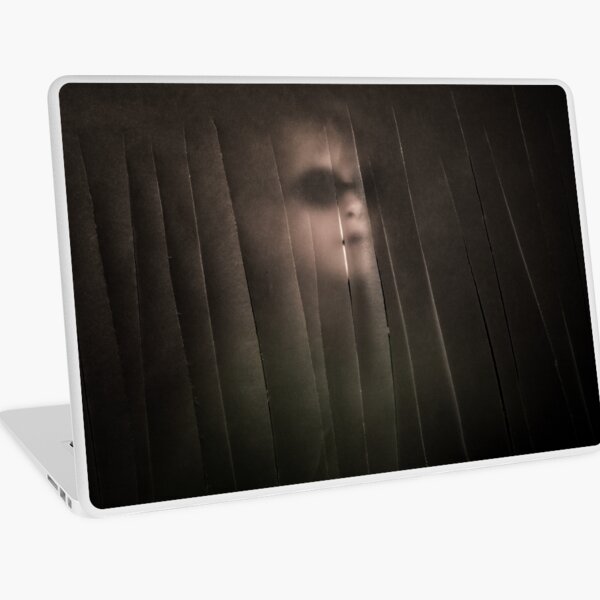 In-between 6b Laptop Skin
