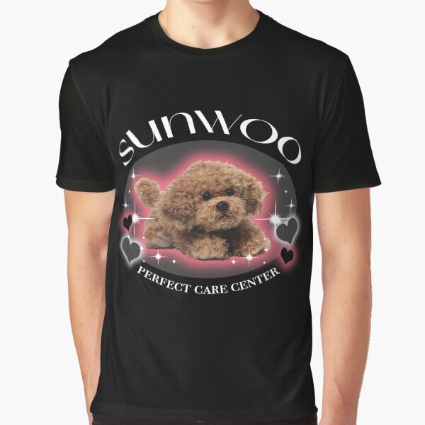 Vista previa del artículo con la obra «Camiseta con gráfico de caniche Sunwoo ☆ », diseñado y vendido por theboredmochi.