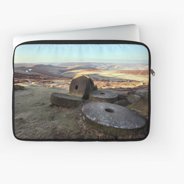 Stanage Edge - Hathersage Laptop Sleeve