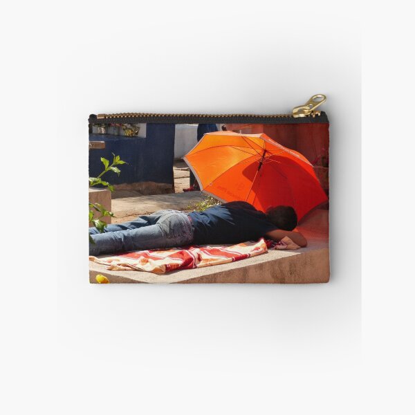 Item preview, dormiendo designed and sold by Bernhard Matejka.
