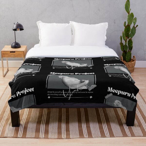 Be Yourself Throw Blanket