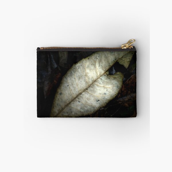 Artikelvorschau, Forest Floor Leaf entworfen und verkauft von FuriousEnnui.
