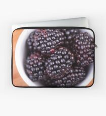 Bowl of Blackberries Laptoptasche