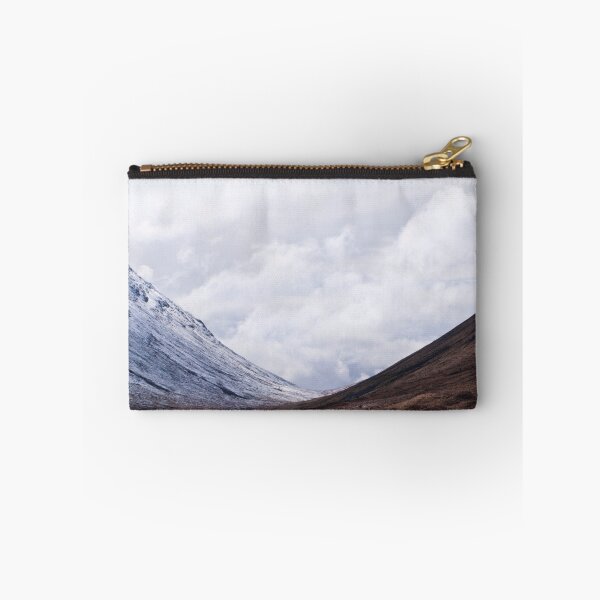 Item preview,  en esta imagen de un valle glacial. Disfruta de la apertura de la naturaleza en tu propia casa. designed and sold by Jason Smalley.