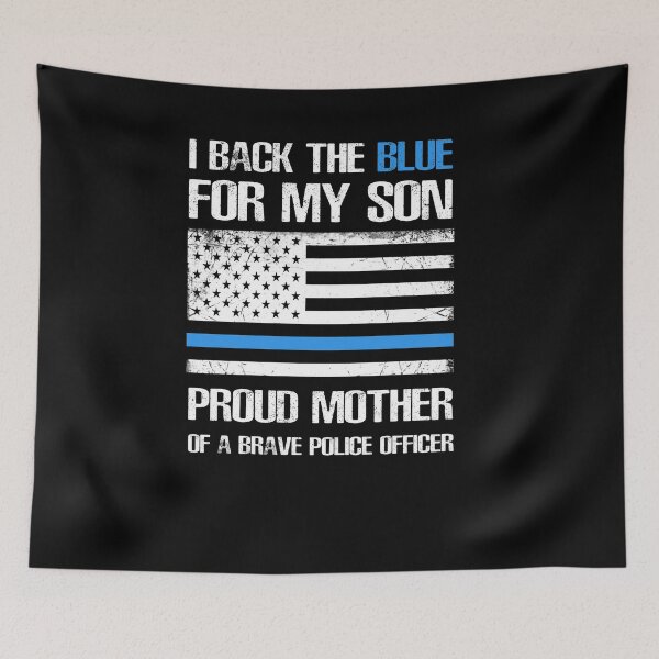 Artikelvorschau, Stolze Polizei-Mutter-T-Shirt, ich backe das Blau für meinen Sohn-stolze Mutter eines tapferen Polizisten-Shirt, Polizisten-Geschenke, Geschenk für Mama entworfen und verkauft von CapitalDesignss.