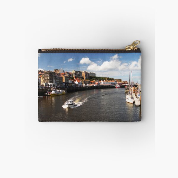 Artikelvorschau, Whitby, Yorkshire entworfen und verkauft von Bev Pascoe.