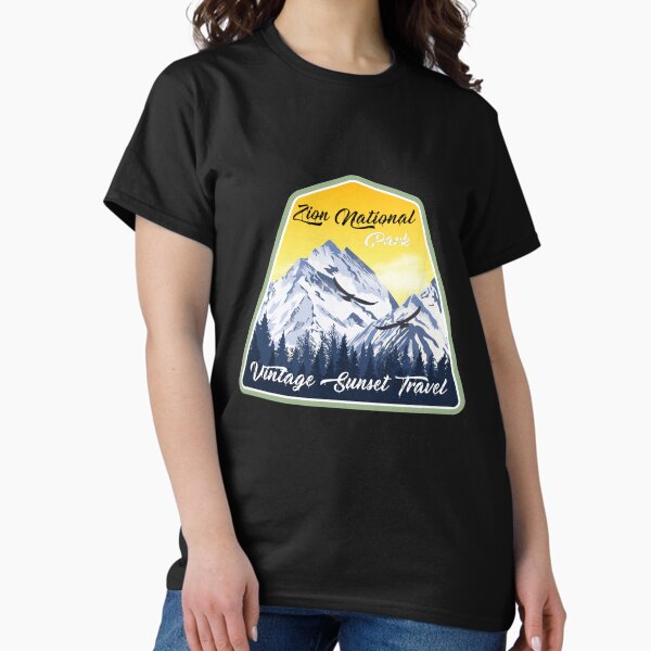 Vista previa del artículo con la obra «Parque Nacional Zion Vintage Sunset Travel», diseñado y vendido por MARIEM94.