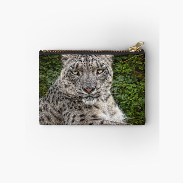 Artikelvorschau, A Snow Leopard Portrait entworfen und verkauft von Chris Lord's Pixielated Pixels.