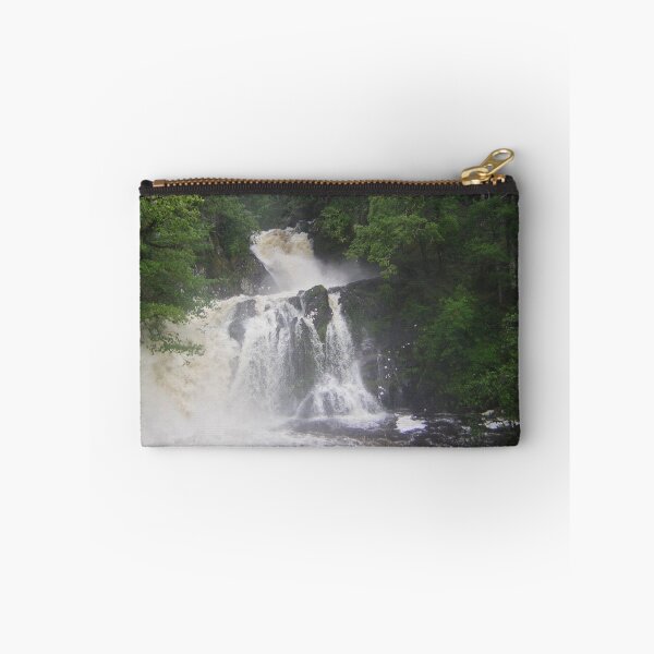 Artikelvorschau, Chia Aig Falls entworfen und verkauft von Janet Watson.