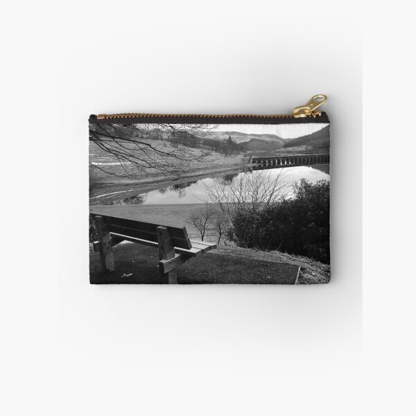 Artikelvorschau, Ladybower Reservoir, Derbyshire entworfen und verkauft von Rees Adams.
