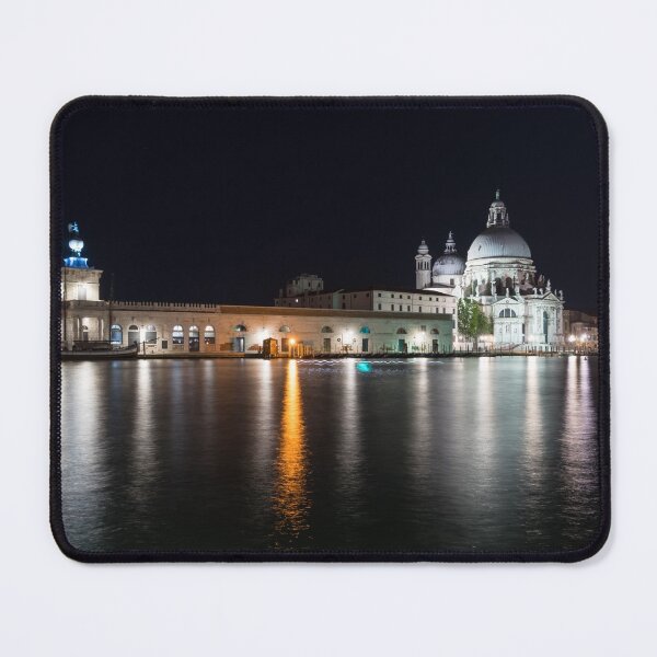Artikelvorschau, Venedig Italien Seidige Mitternacht - Santa Maria della Salute auf Punta della Dogana entworfen und verkauft von Georgia Mizuleva.