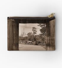 Jamestown Studio Pouch