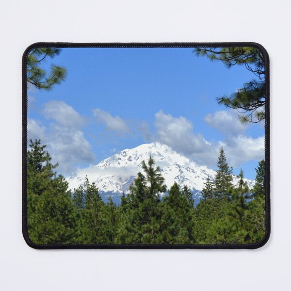 Aperçu de l'œuvre Mont shasta, californie créée et vendue par Thomas Burtney.