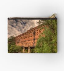 Man O War - Oil Shale Mine Ruins - Glen Davis - The Capertee Valley - The HDR Experience Studio Pouch