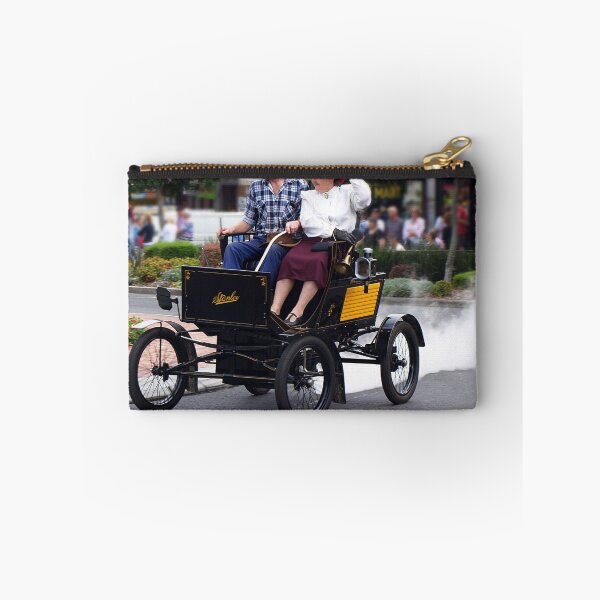 Artikelvorschau, Stanley Steamer in Ficifolia Parade, Drouin entworfen und verkauft von Bev Pascoe.