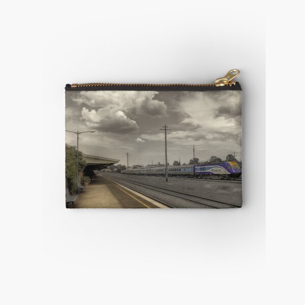 Item preview, countrylink taree designed and sold by kevin Chippindall.