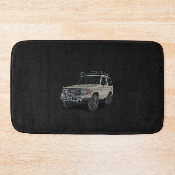 Artikelvorschau, Land Cruiser T-ShirtToyota Land Cruiser 70 series entworfen und verkauft von CeliaAshgro.