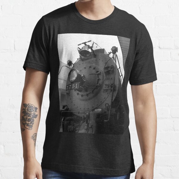 Essential T-Shirt
