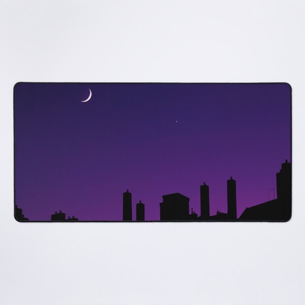 Aperçu de l'œuvre Lune urbaine se lève avec la silhouette de la ville créée et vendue par VintagePhotoArt.