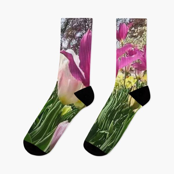 Artikelvorschau, Tulpen und verschiedene Blumen im Frühling entworfen und verkauft von LiveToLearn.