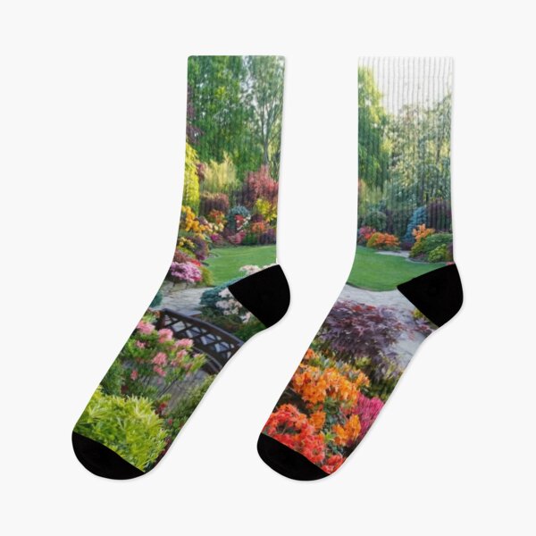 Artikelvorschau, Schöner europäischer Rundgarten mit vielen bunten Blumen entworfen und verkauft von LiveToLearn.