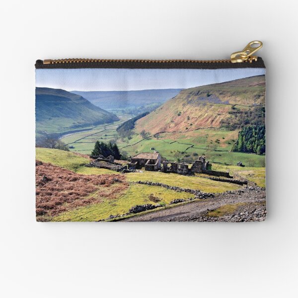 Crackpot Hall - The Yorkshire Dales Zipper Pouch