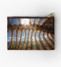 Critter Studio Clutch